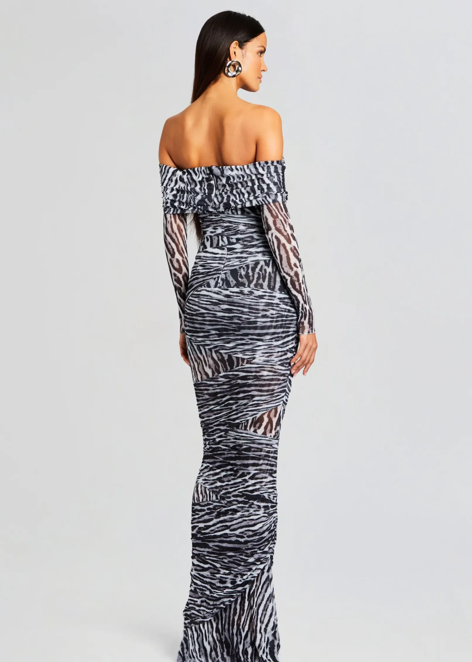 Online Chanda Gown Dresses