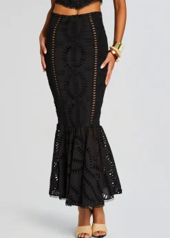 Store Fray Long Skirt Day to Night