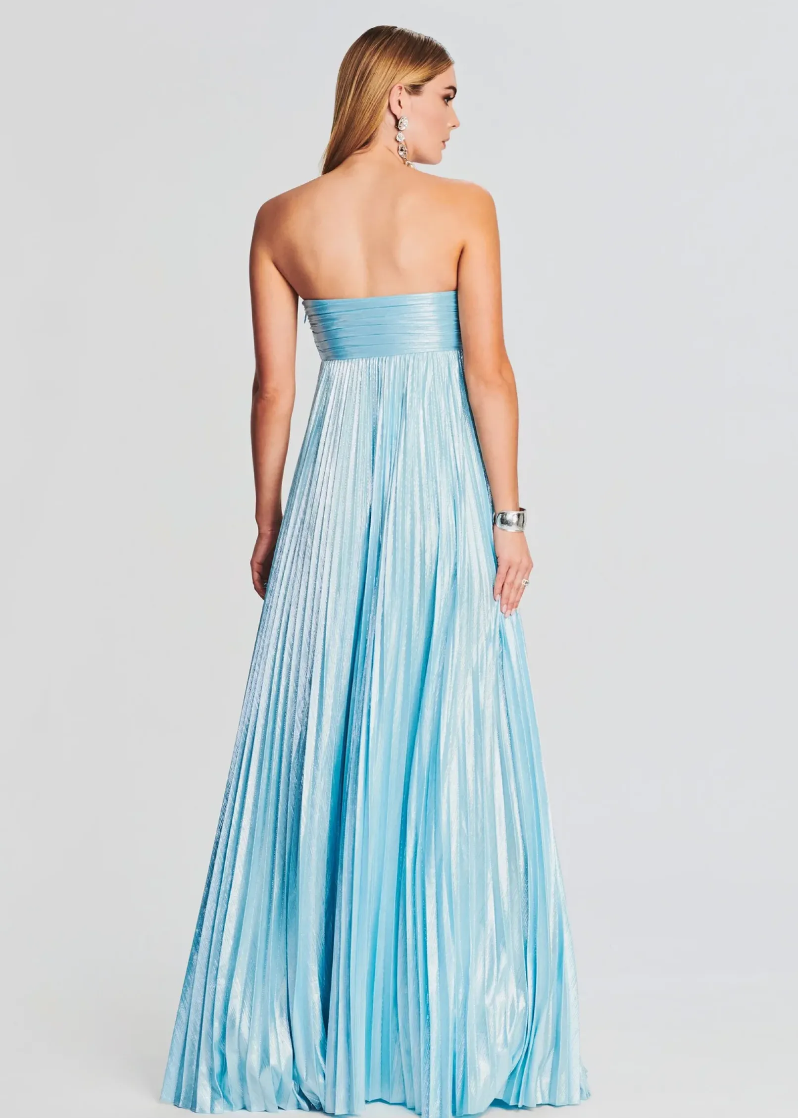 New Zoa Dress Gowns